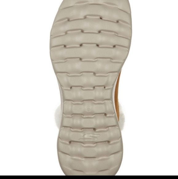 Skechers Suede On-The-Go Faux Fur Booties - Picture 4 of 7